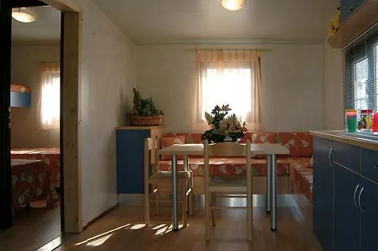 Camping Village Baia Del Marinaio ヴァダ ホリデーパーク
